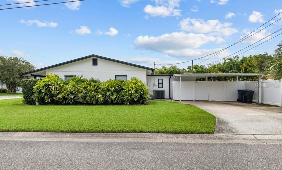 Image 3 of 70 For 3488 40th Way N