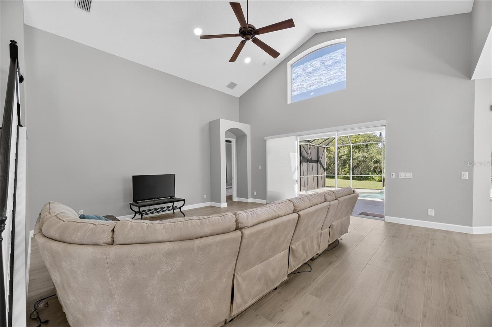 Image 63 of 97 For 4310 70th Avenue E