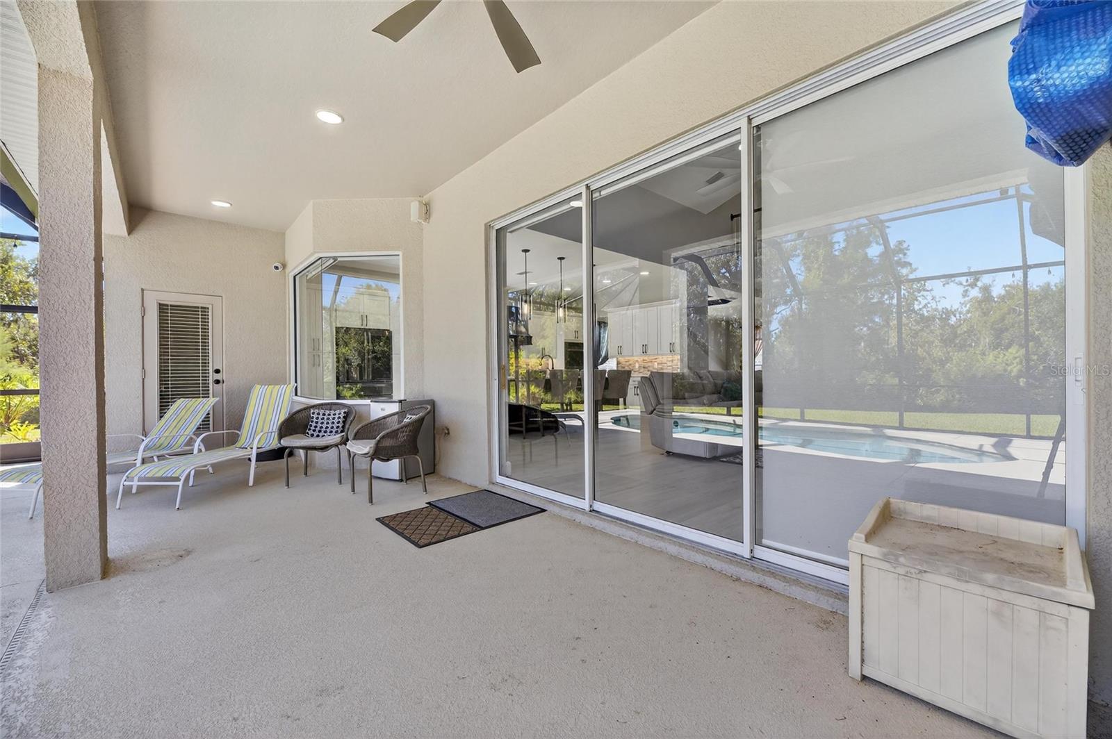 Image 76 of 97 For 4310 70th Avenue E