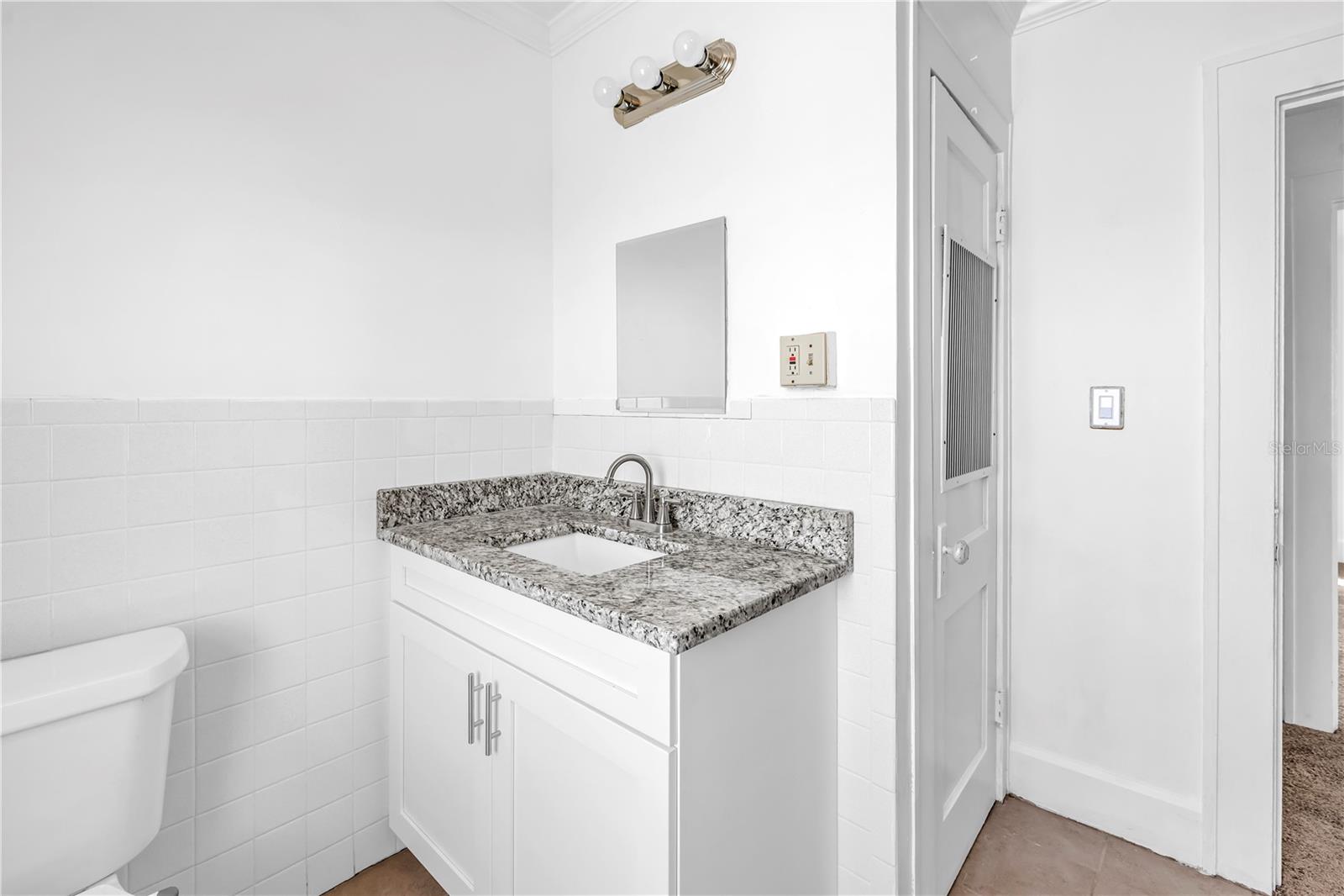 Image 17 of 23 For 4926 4th Avenue S