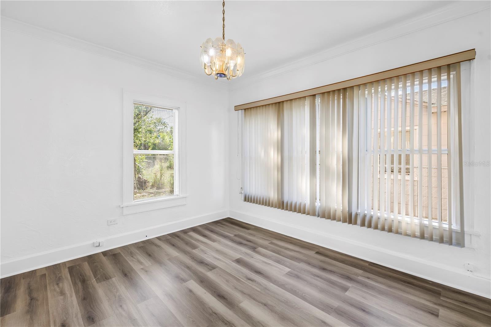 Image 6 of 23 For 4926 4th Avenue S