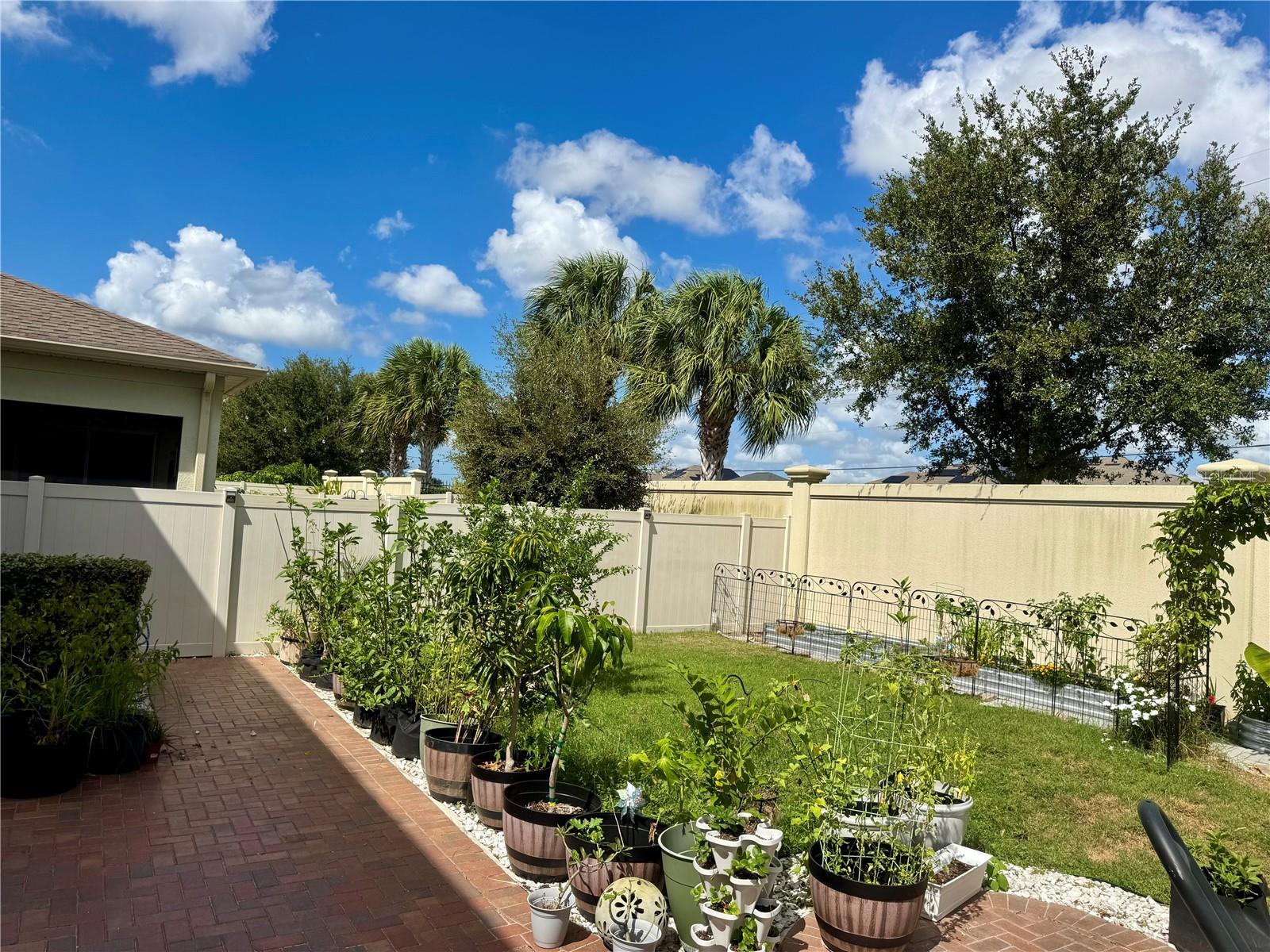 Image 35 of 38 For 11344 Emerald Shore Dr