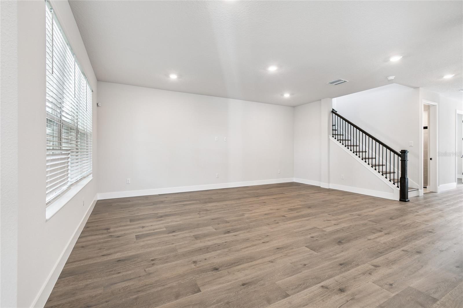 Image 19 of 50 For 4017 Cass