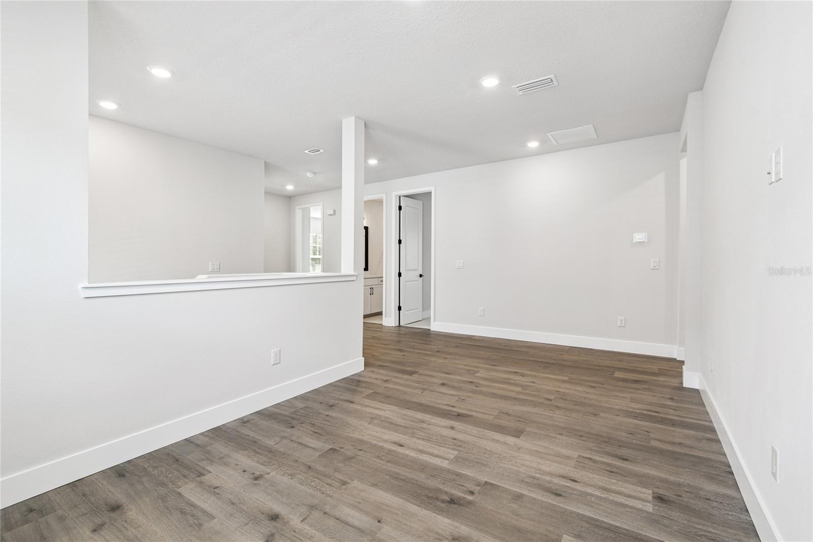 Image 24 of 50 For 4017 Cass