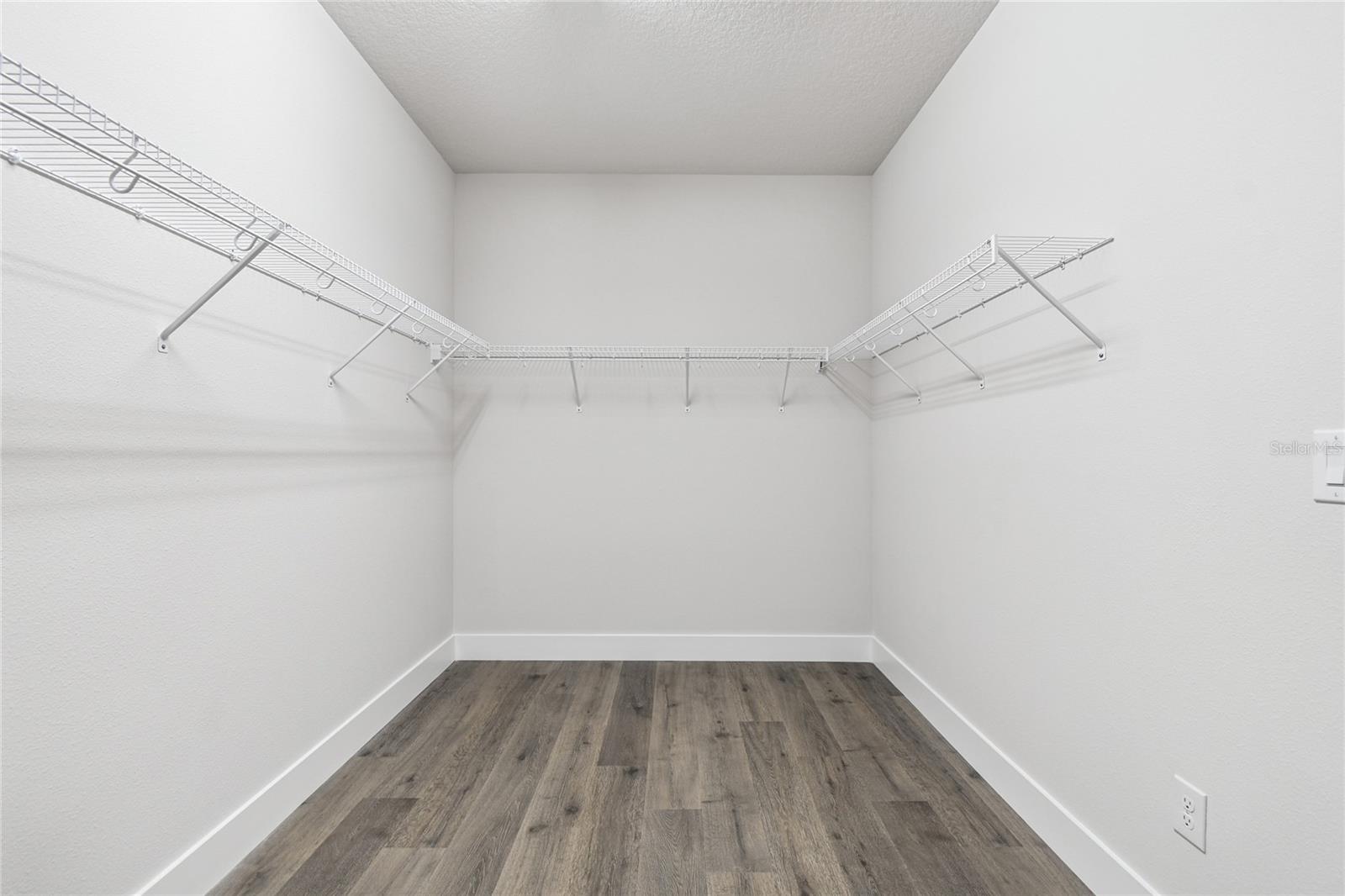 Image 33 of 50 For 4017 Cass