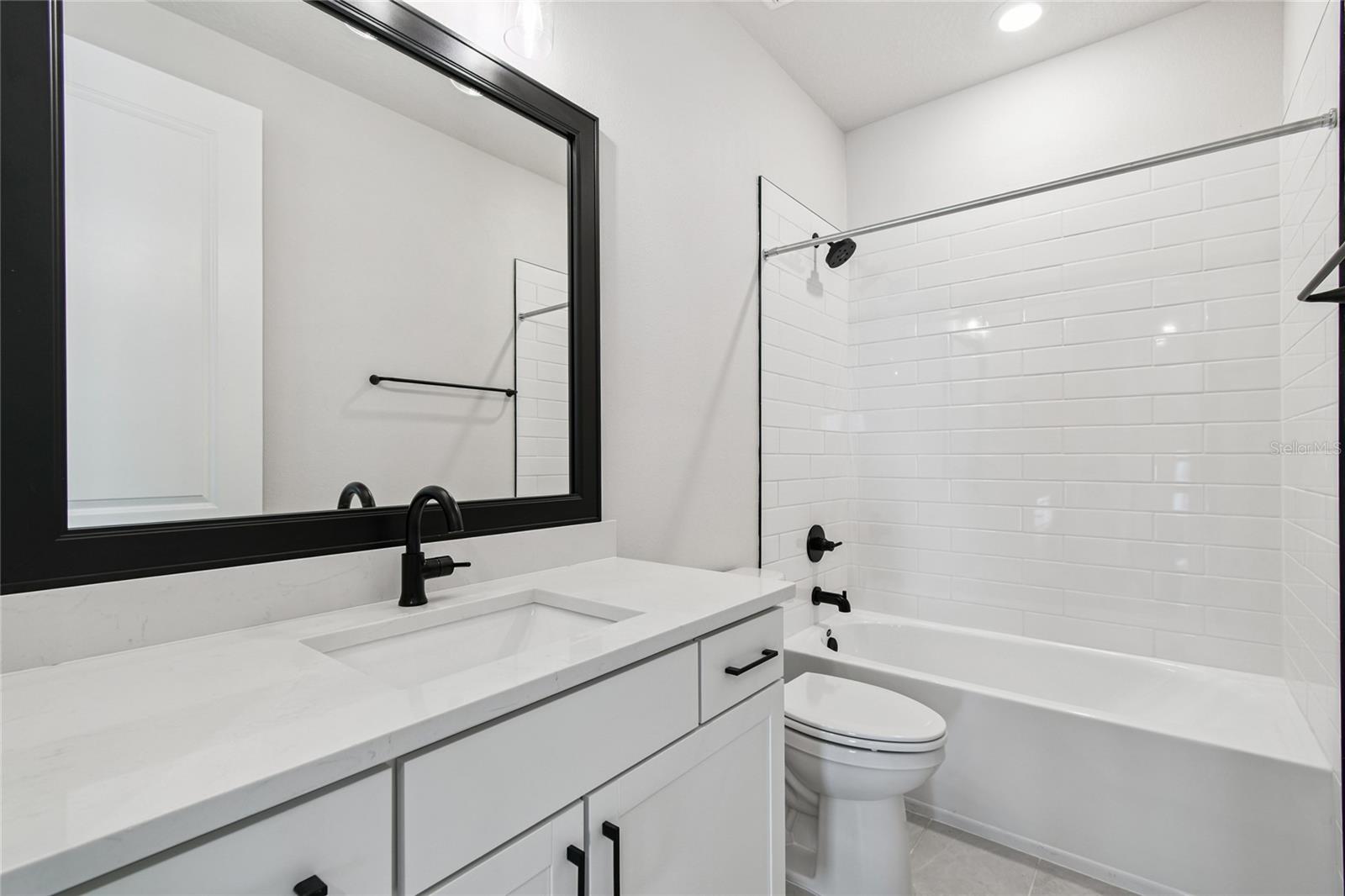 Image 36 of 50 For 4017 Cass