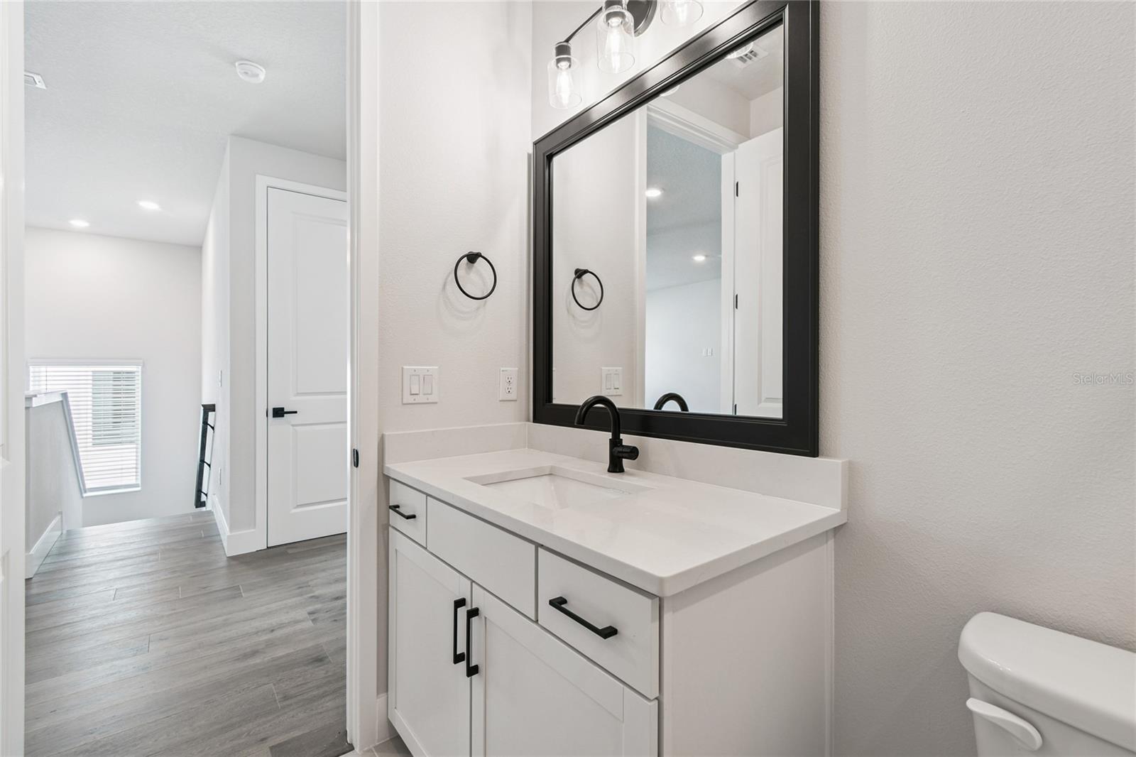 Image 37 of 50 For 4017 Cass