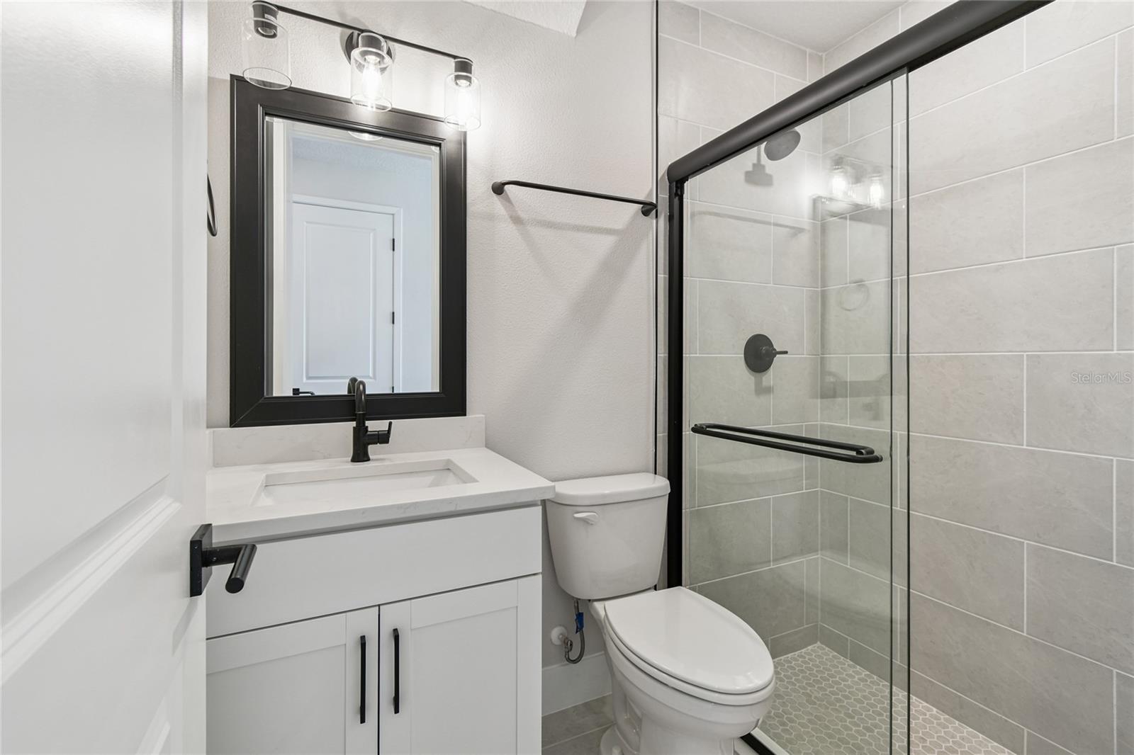 Image 43 of 50 For 4017 Cass