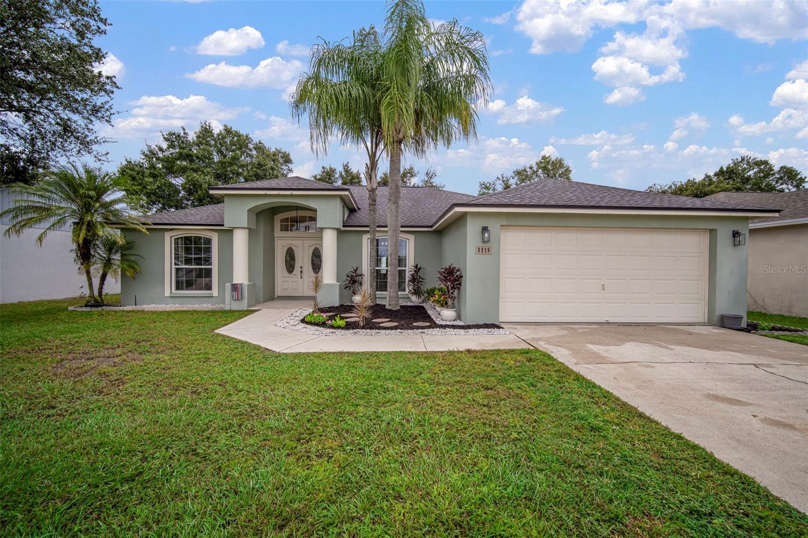Details for 3228 Merlot Drive, LAKELAND, FL 33811