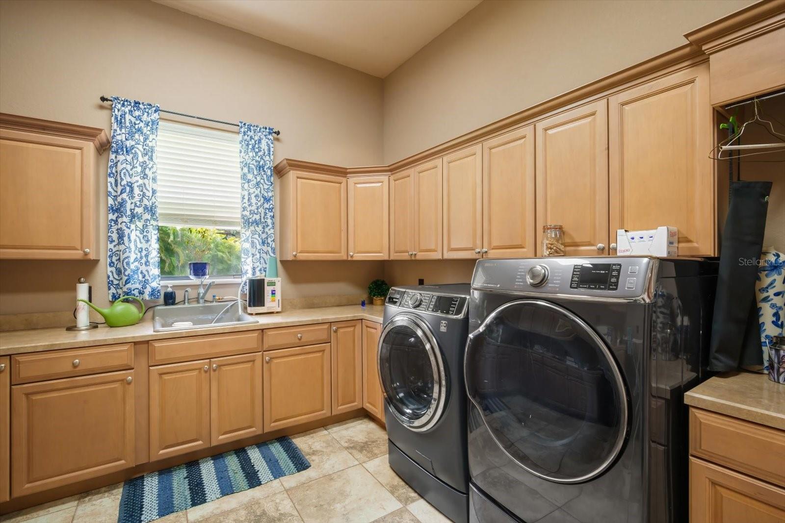 Image 31 of 62 For 16220 Ternglade Drive