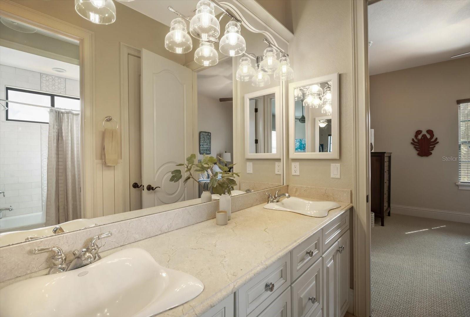 Image 43 of 62 For 16220 Ternglade Drive