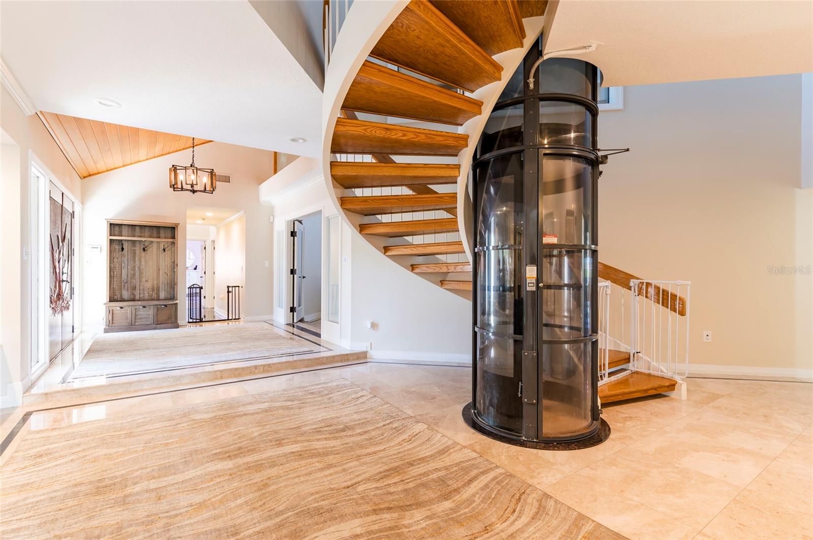 Image 13 of 84 For 2268 Kings Point Drive