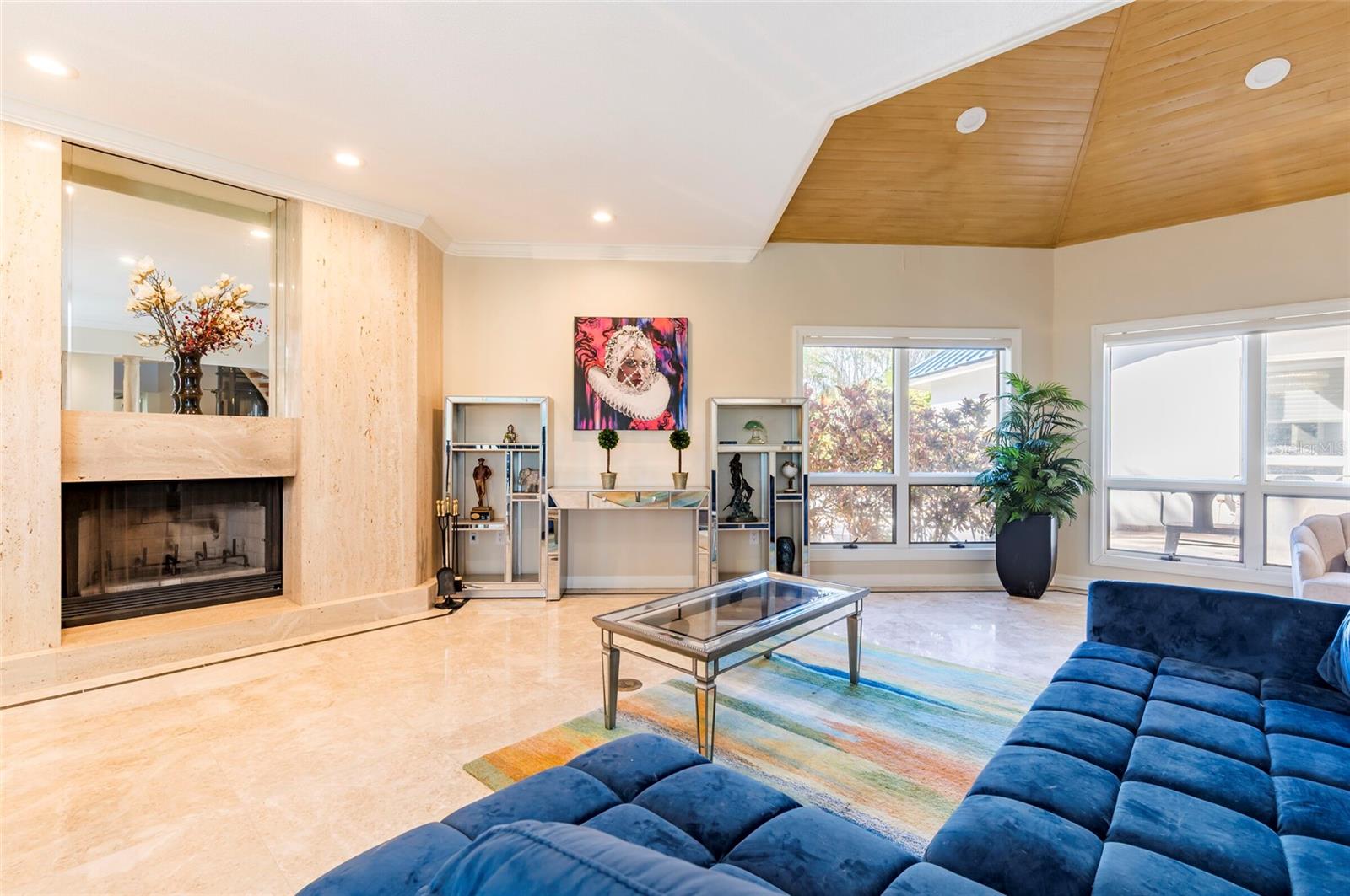 Image 14 of 84 For 2268 Kings Point Drive