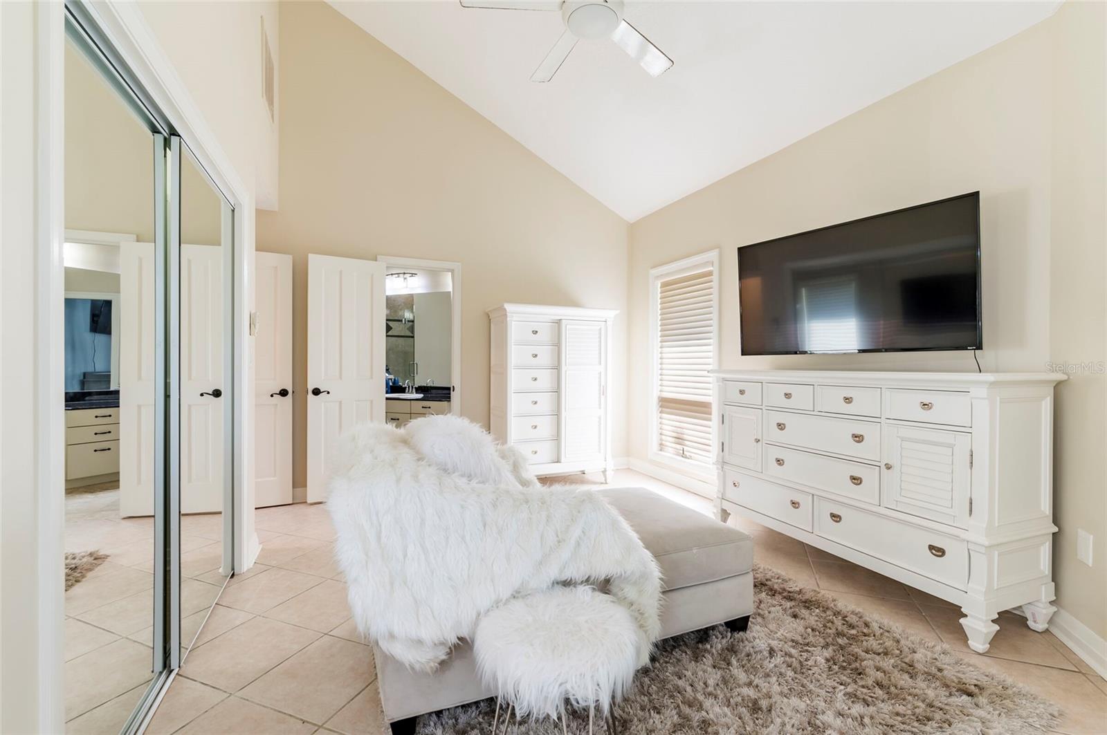 Image 25 of 84 For 2268 Kings Point Drive