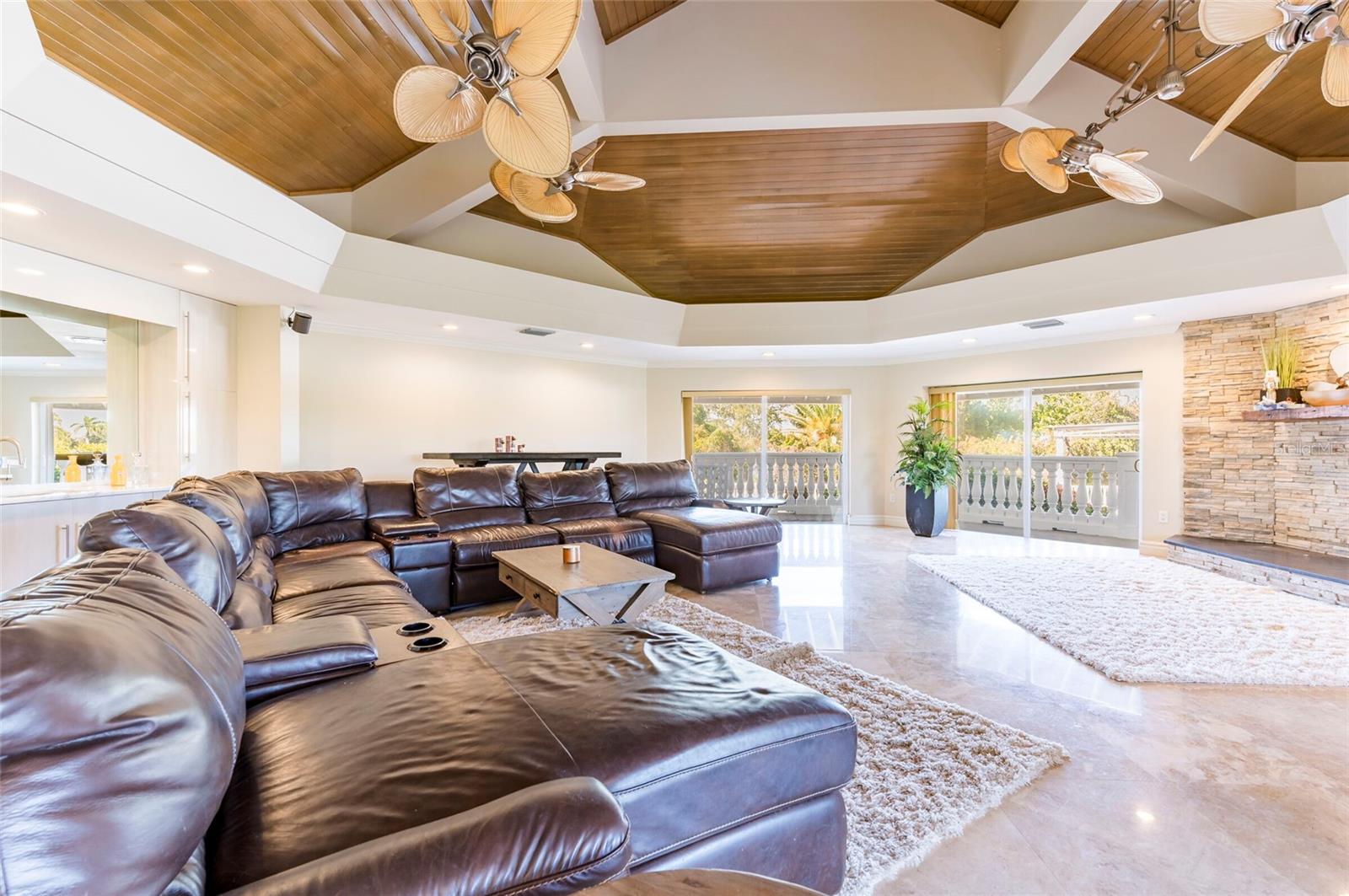 Image 29 of 84 For 2268 Kings Point Drive