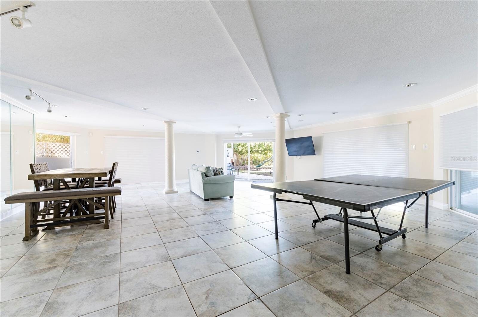 Image 47 of 84 For 2268 Kings Point Drive