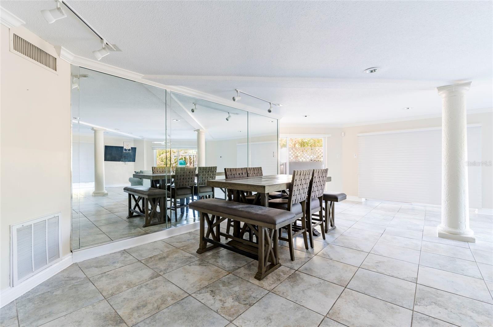 Image 48 of 84 For 2268 Kings Point Drive