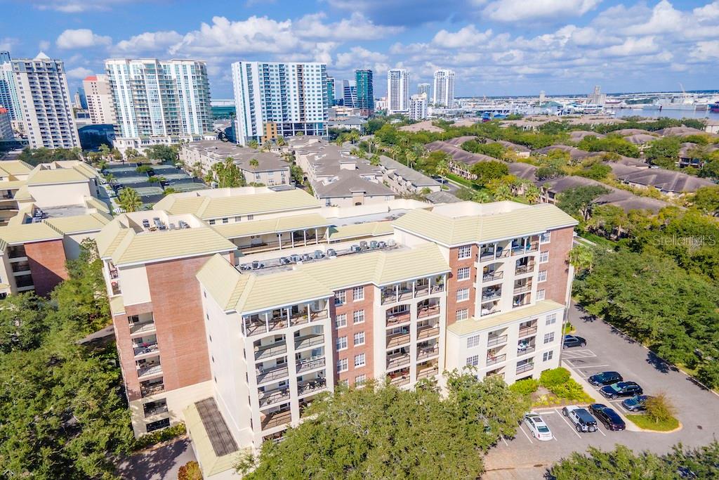 Image 49 of 50 For 1000 Harbour Island Boulevard 2306