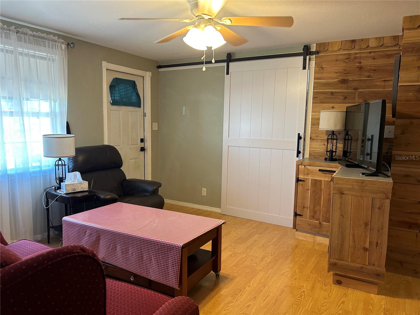 Image 3 of 16 For 11412 103rd Street