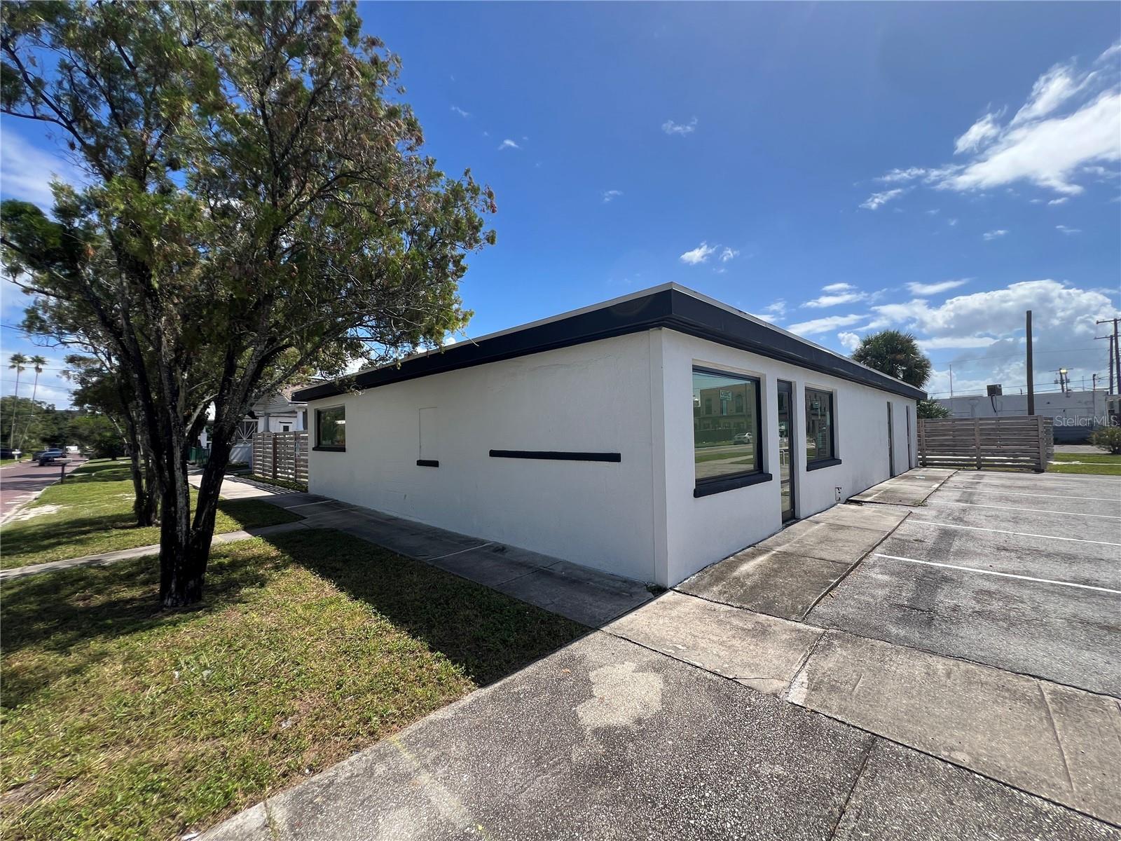 Image 2 of 10 For 1713 Albany Avenue