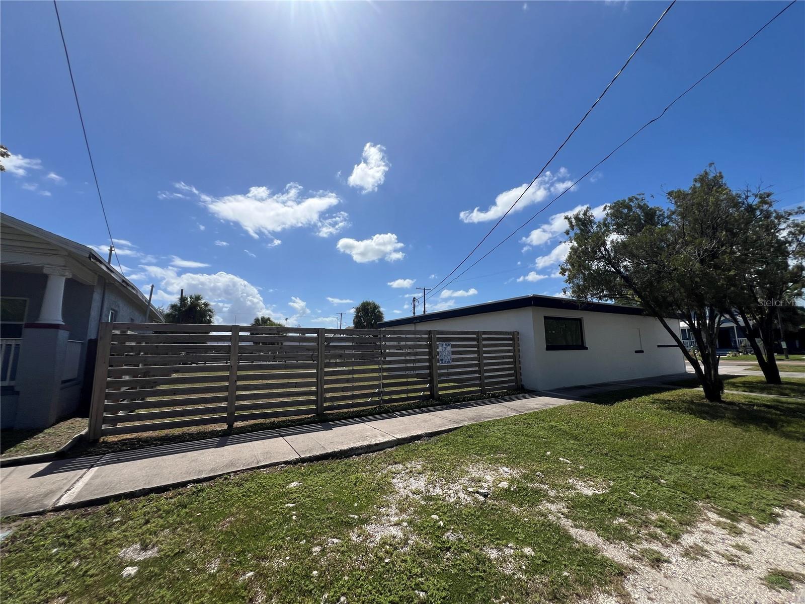 Image 6 of 10 For 1713 Albany Avenue