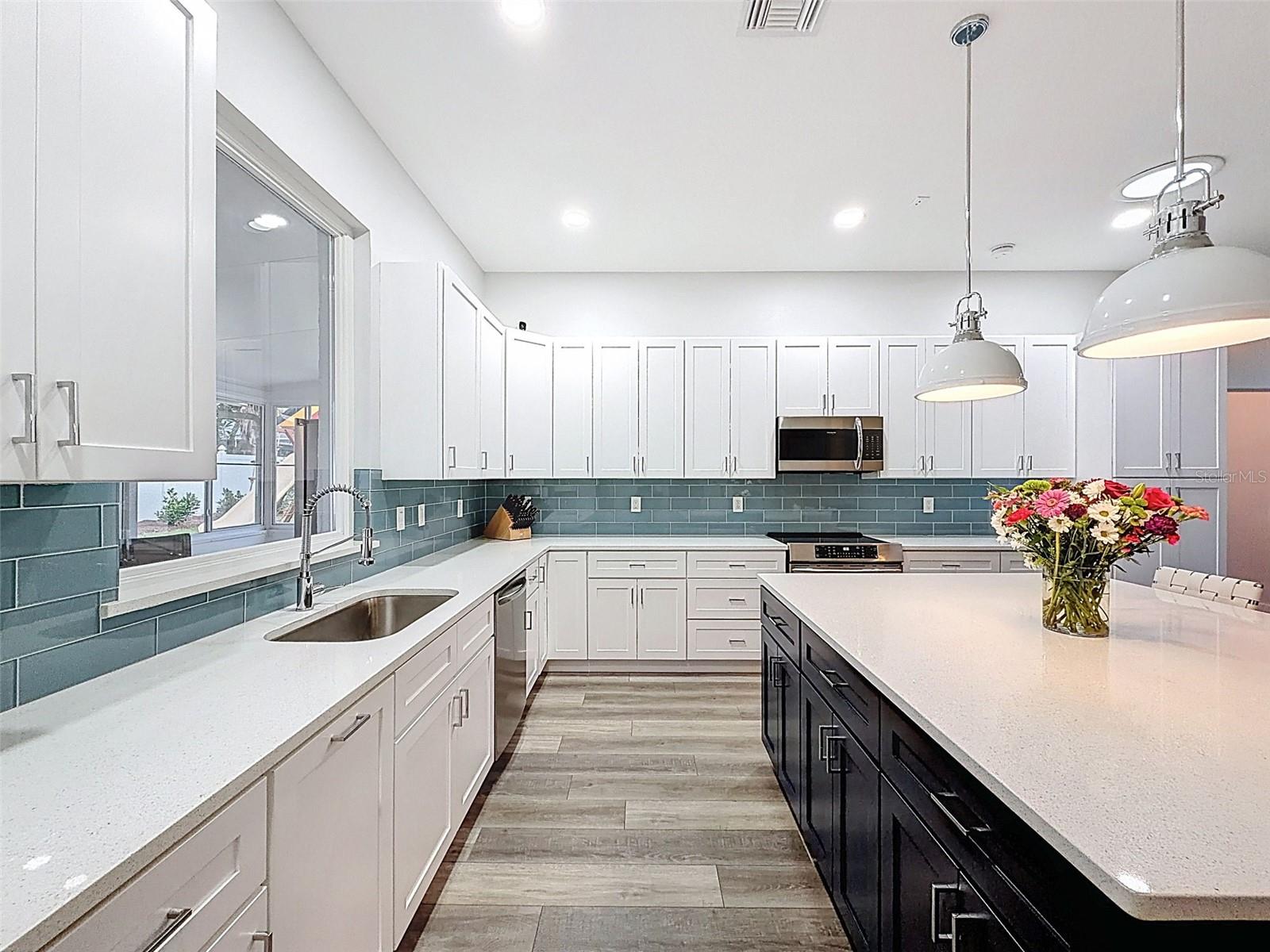 Image 11 of 36 For 19113 Beckett Drive