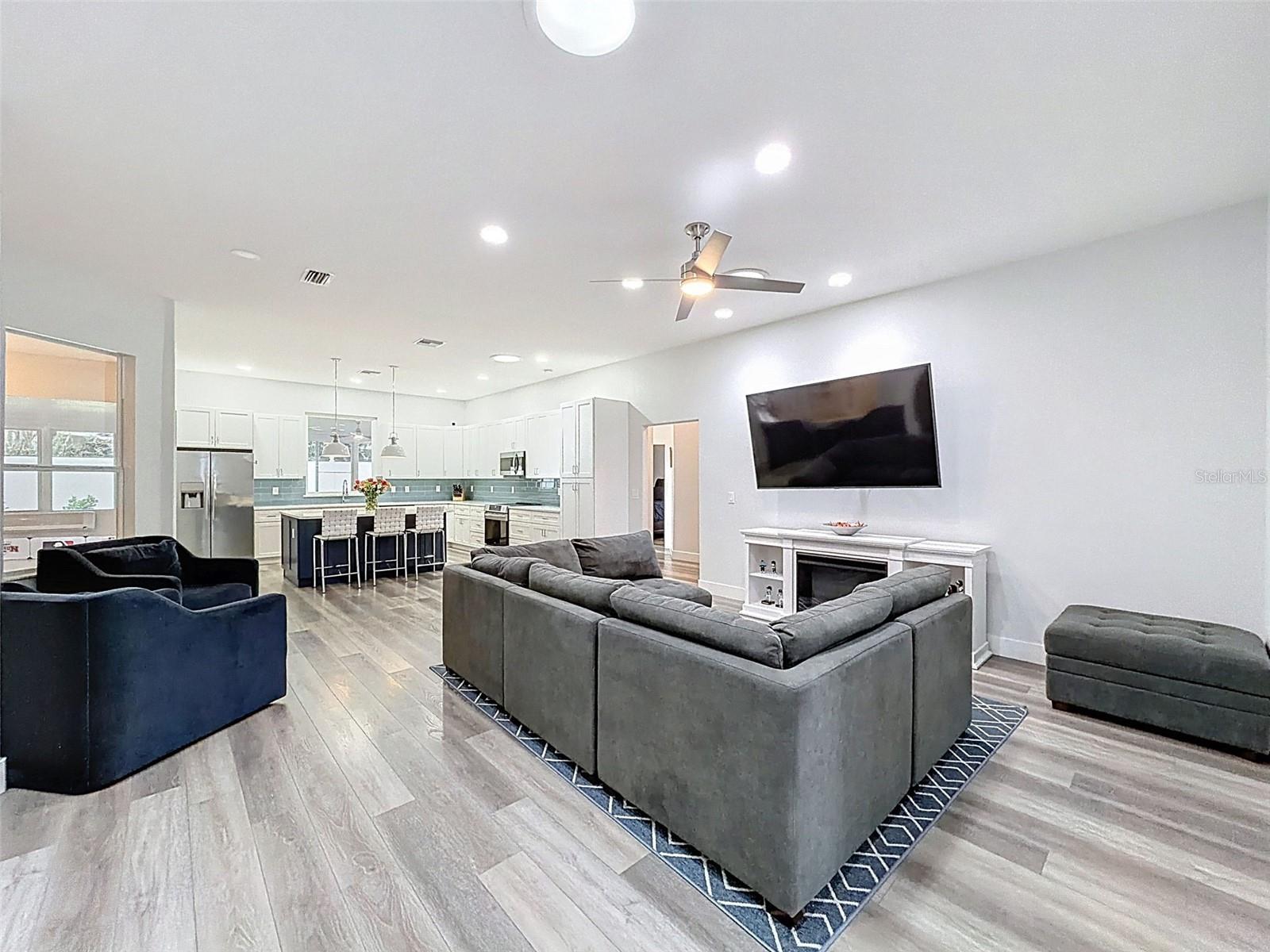 Image 7 of 36 For 19113 Beckett Drive