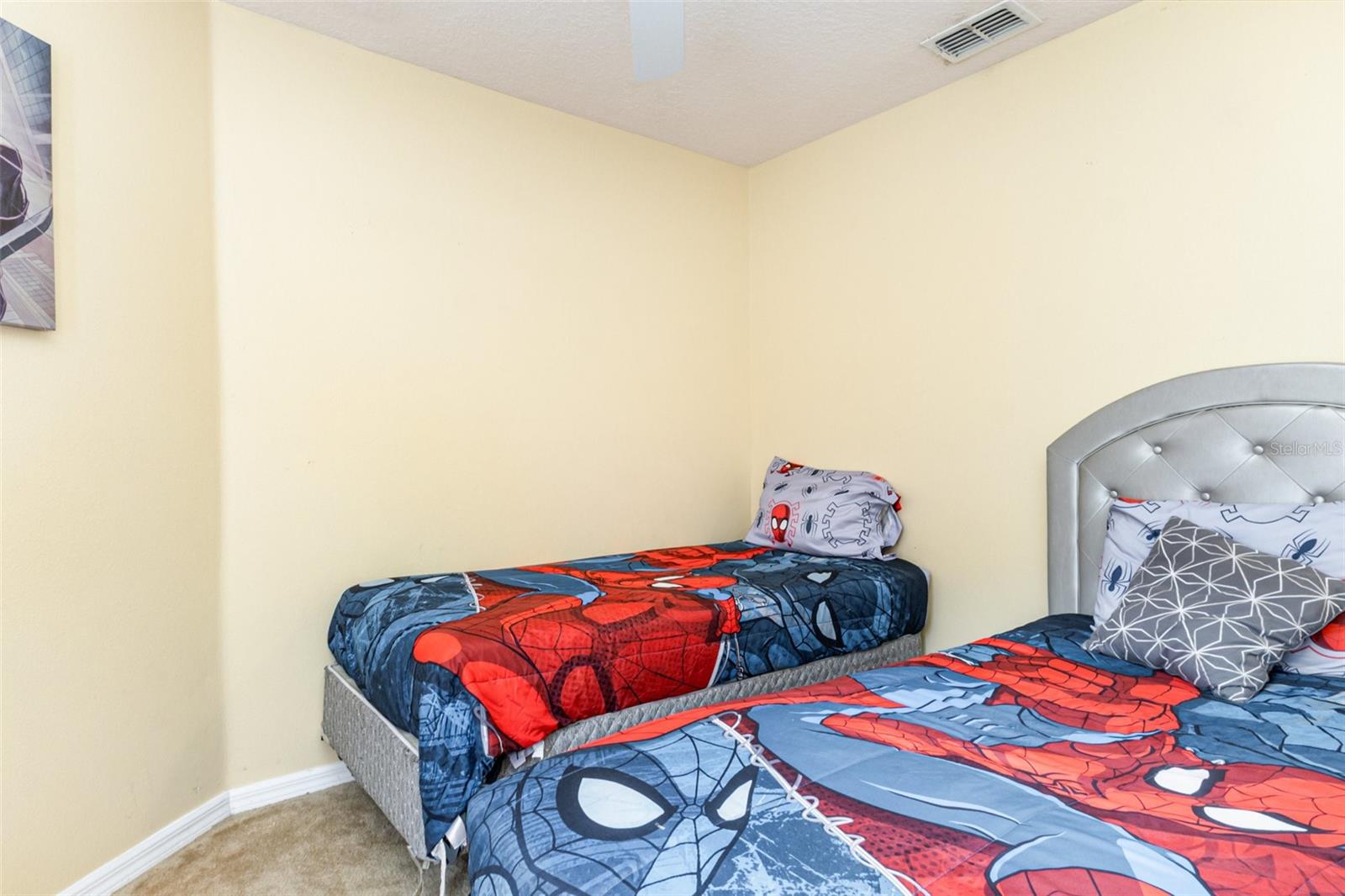 Image 18 of 32 For 1111 Royal Ridge Drive