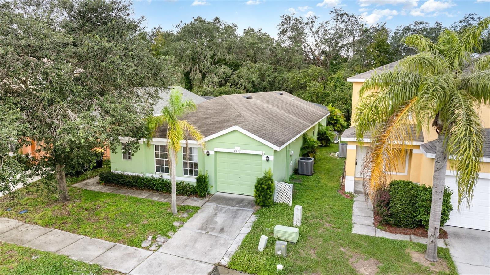 Image 25 of 32 For 1111 Royal Ridge Drive