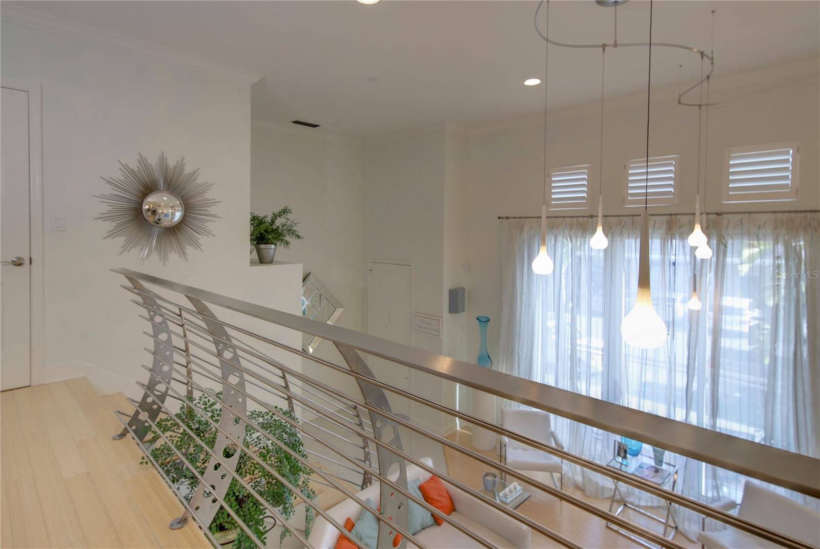 Image 15 of 48 For 505 Mandalay Avenue 62