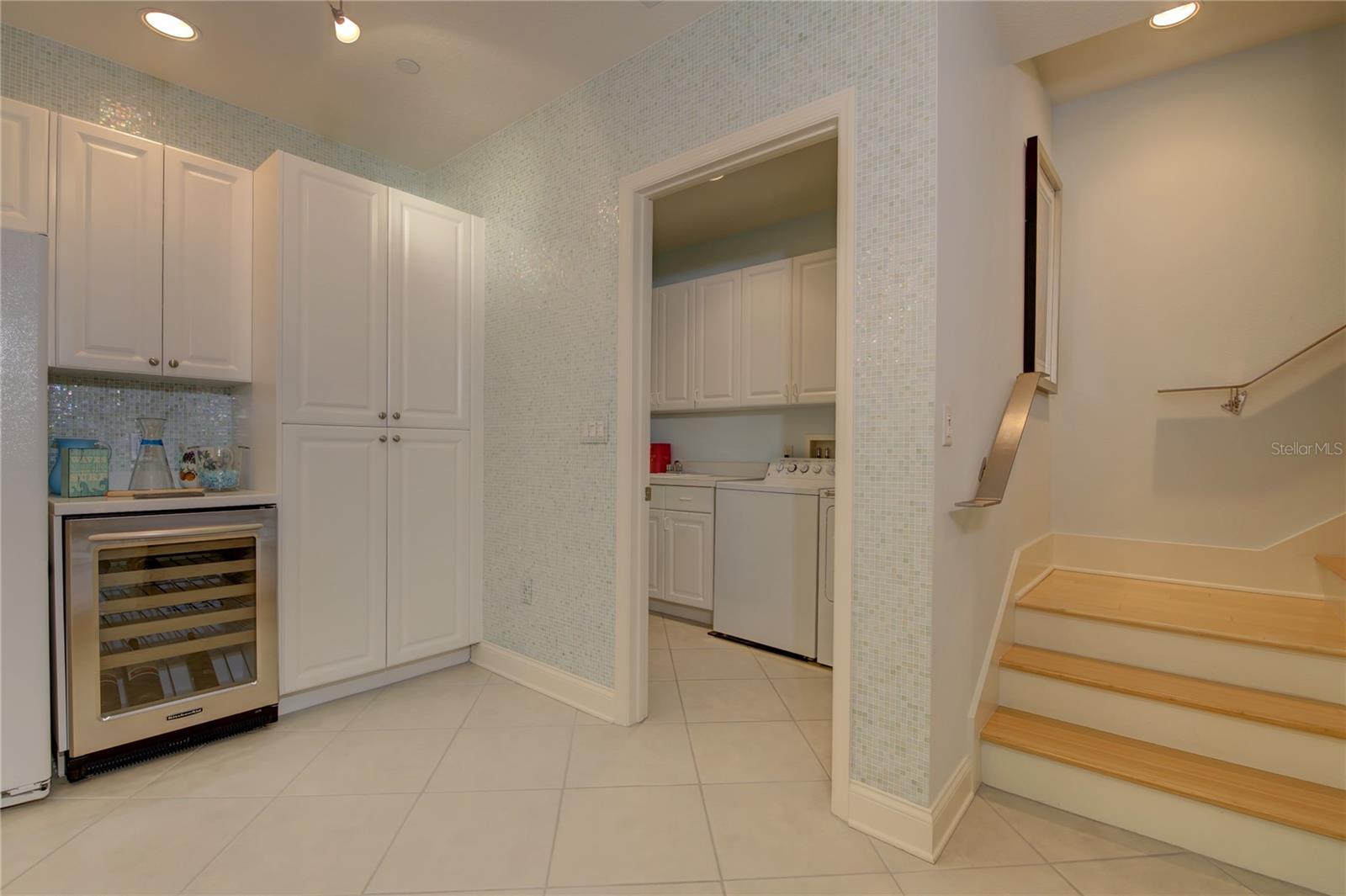 Image 21 of 48 For 505 Mandalay Avenue 62