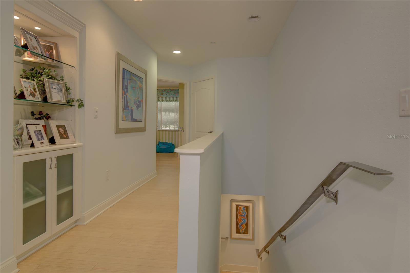 Image 23 of 48 For 505 Mandalay Avenue 62