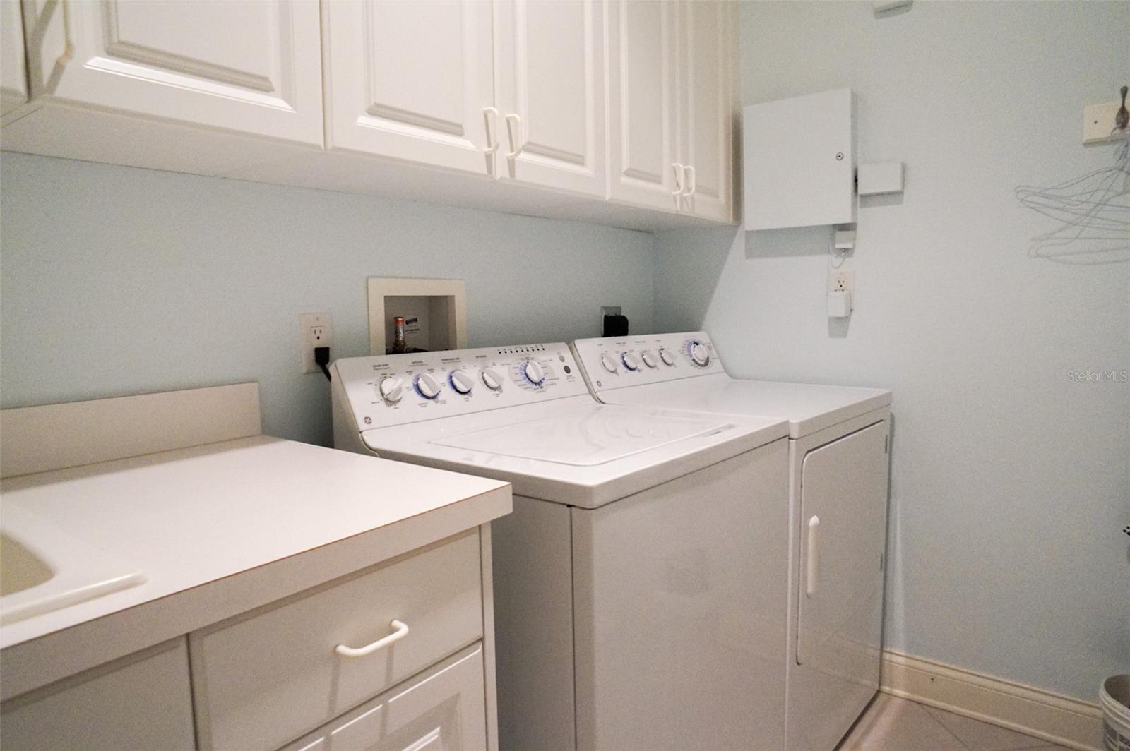 Image 41 of 48 For 505 Mandalay Avenue 62