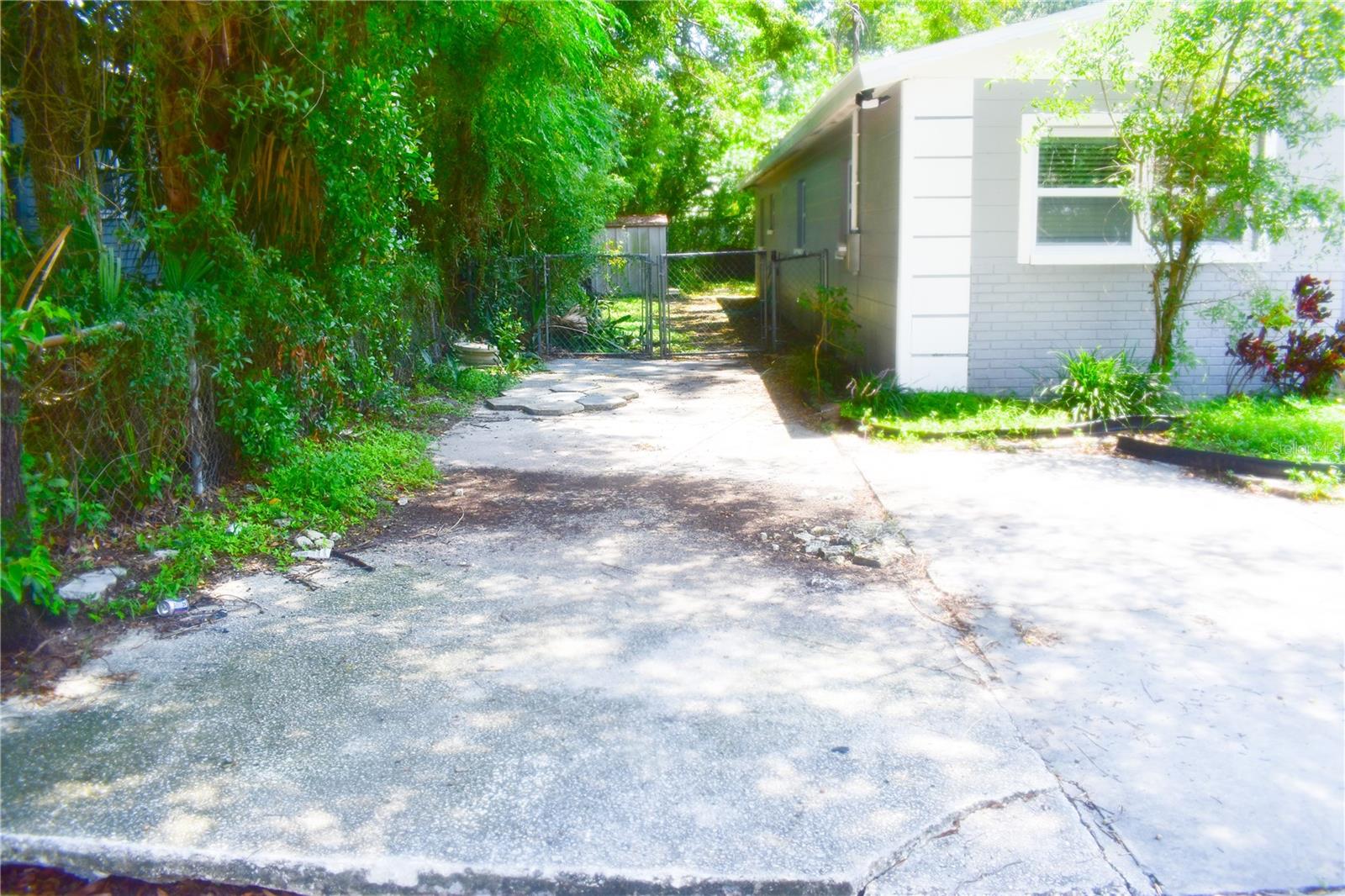 Image 21 of 22 For 3207 23rd Avenue