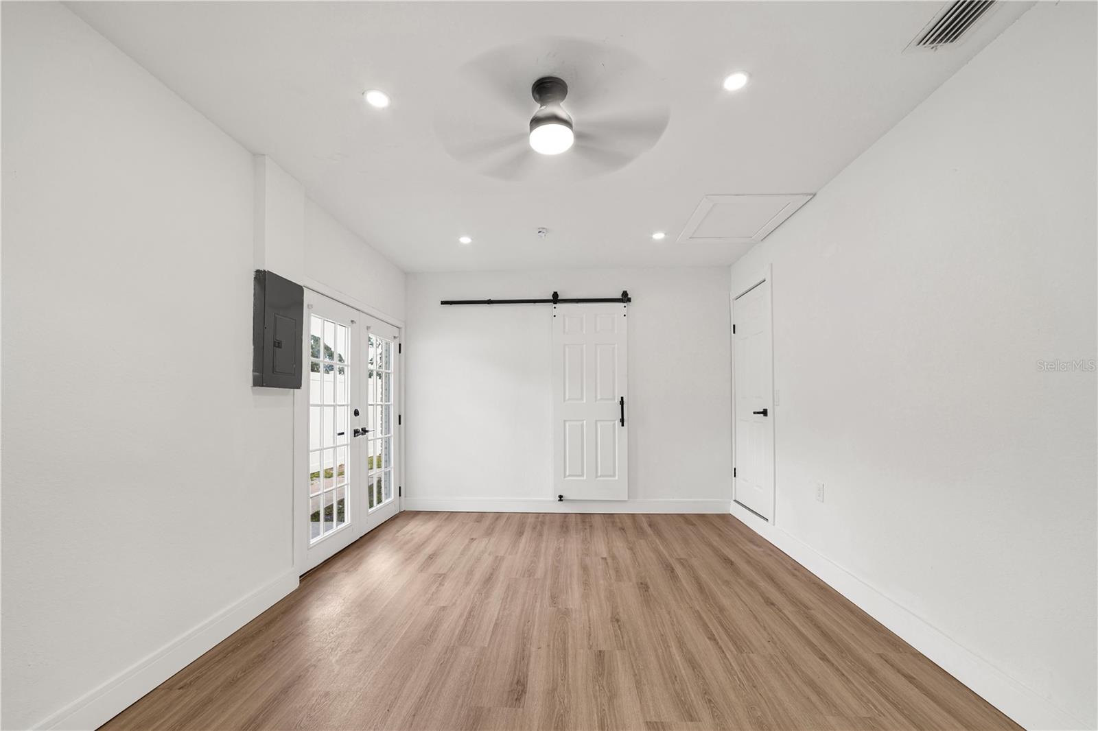 Image 6 of 22 For 5805 Hammon Drive