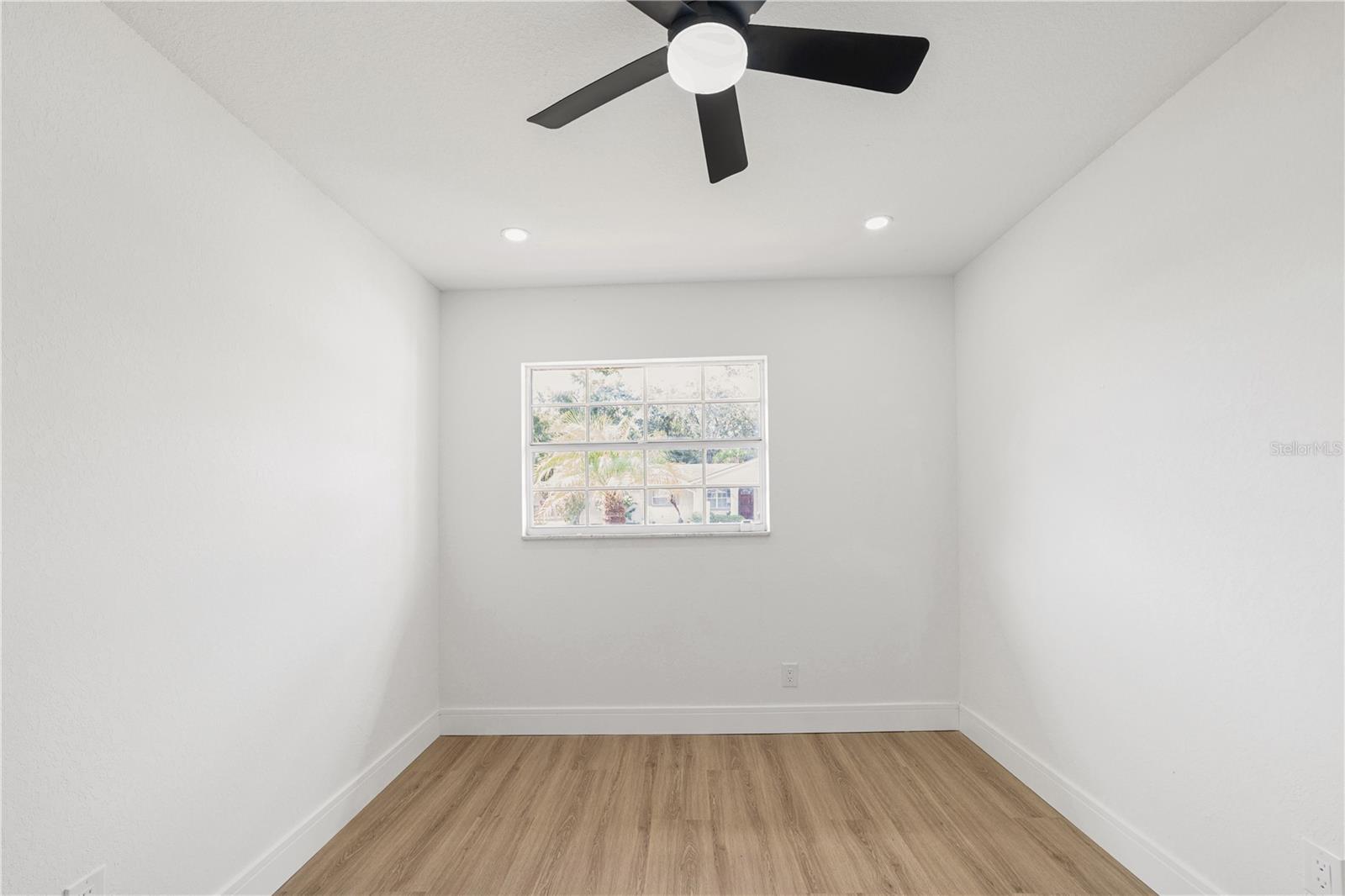 Image 9 of 22 For 5805 Hammon Drive