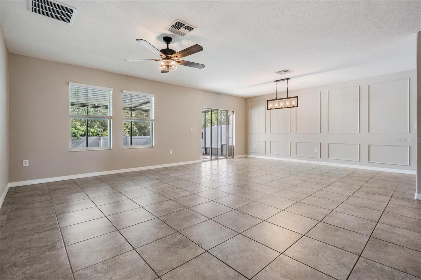 Listing photo id 14 for 14704 Scottburgh Glen Drive