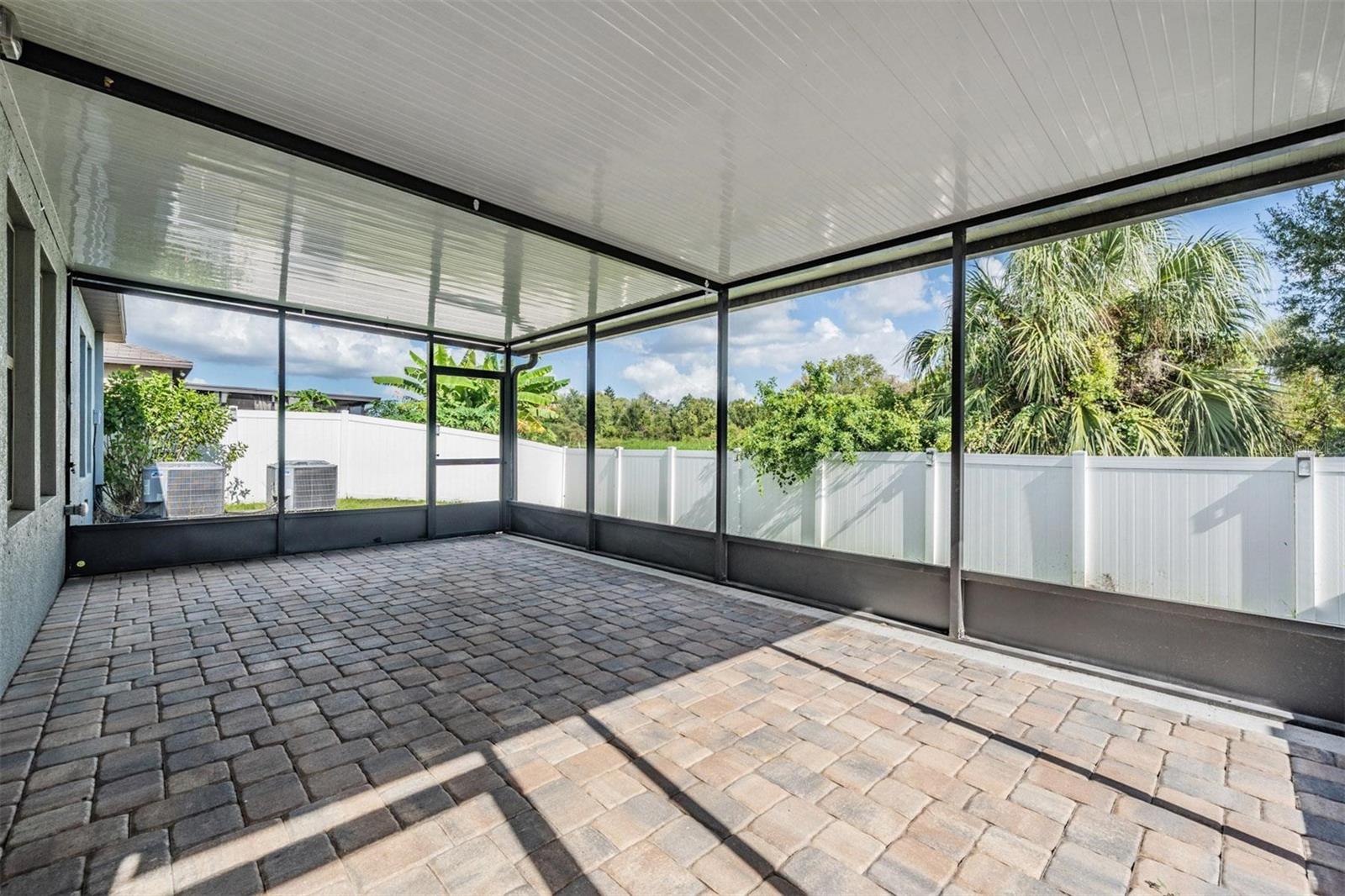 Listing photo id 36 for 14704 Scottburgh Glen Drive