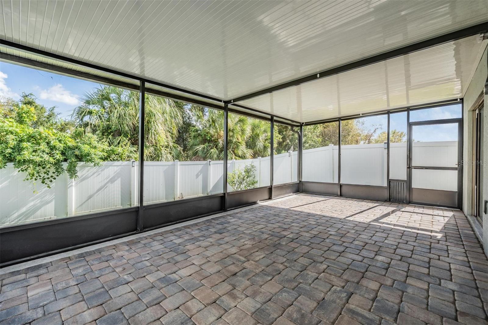 Listing photo id 37 for 14704 Scottburgh Glen Drive