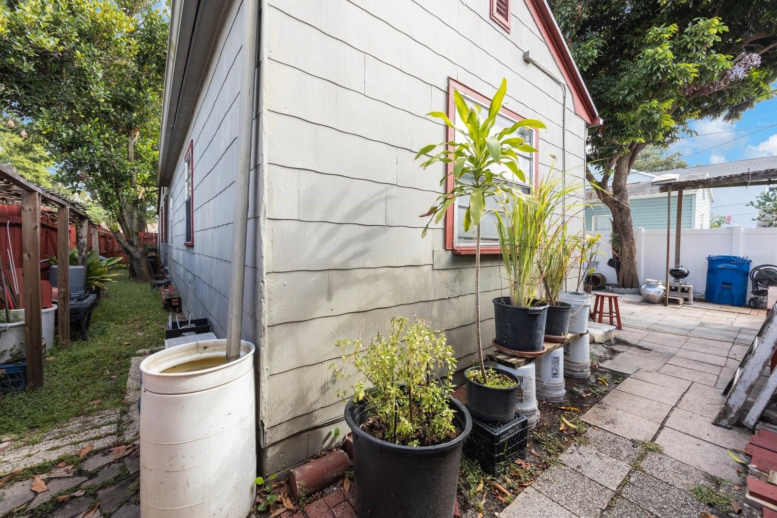 Image 23 of 29 For 2454 6th Avenue N