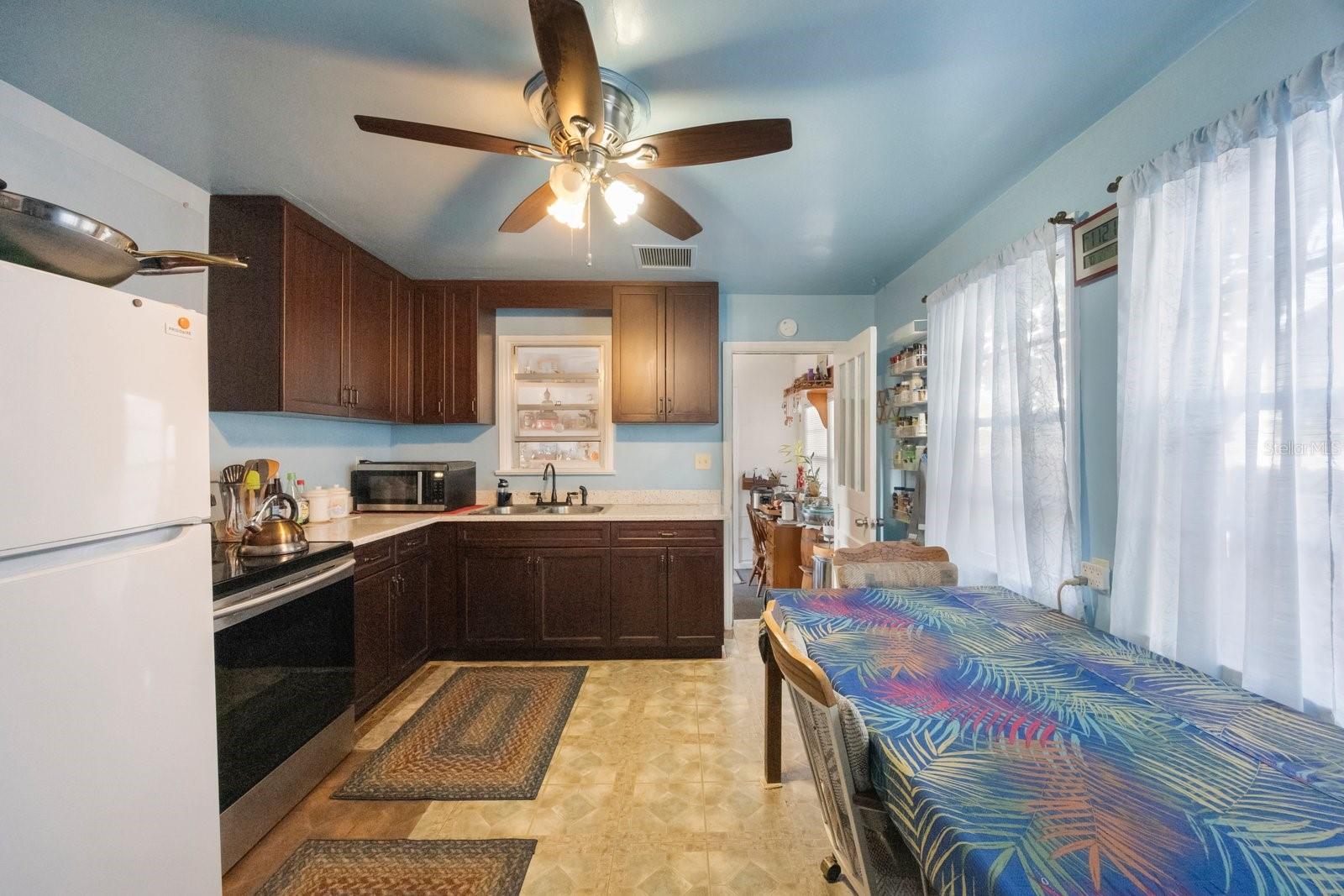 Image 4 of 29 For 2454 6th Avenue N