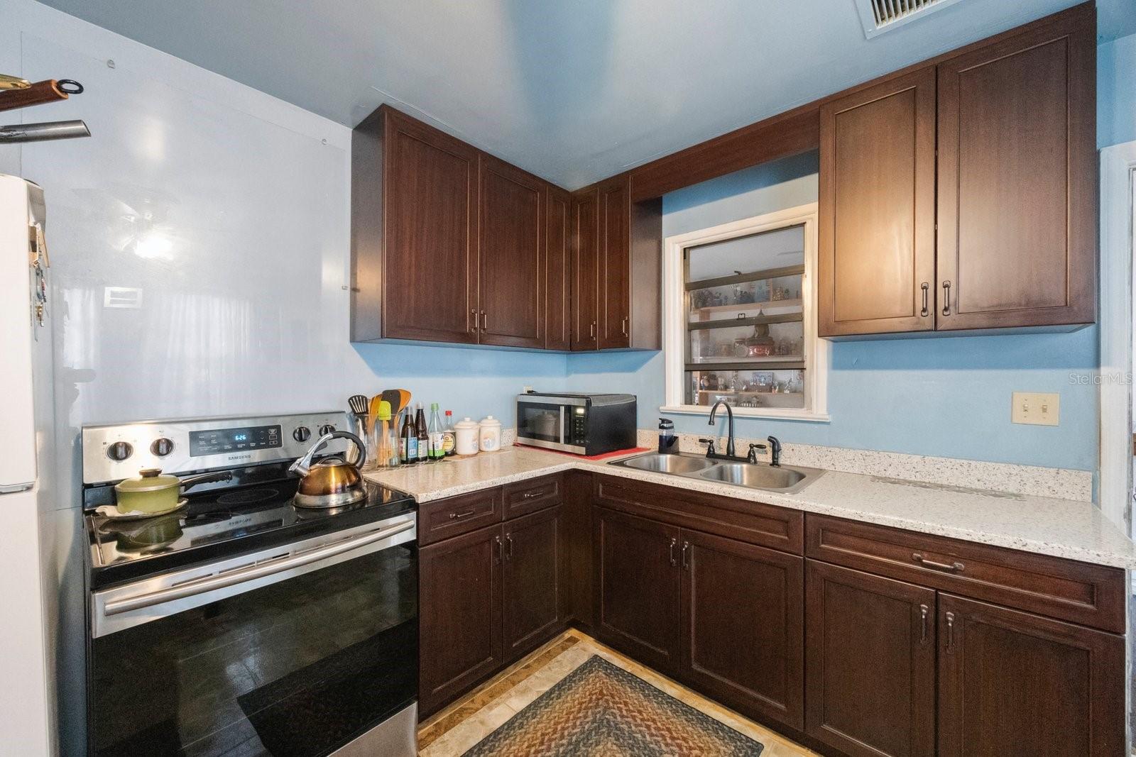Image 5 of 29 For 2454 6th Avenue N