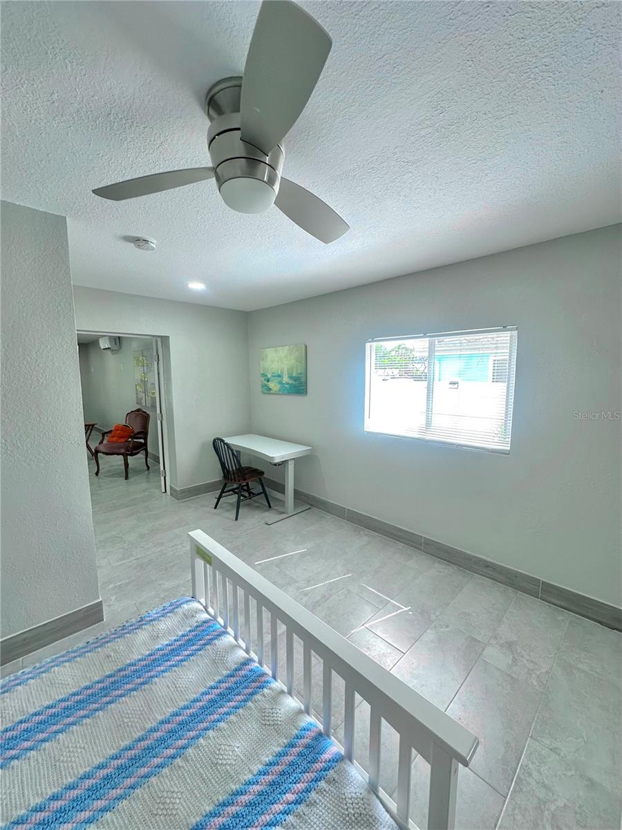 Image 19 of 27 For 14007 Vivian Drive 2