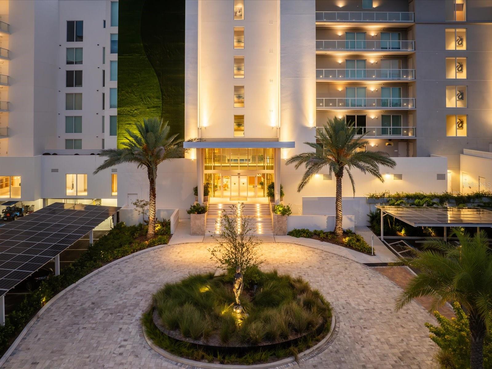 Image 11 of 100 For 1020 Sunset Point Road 511