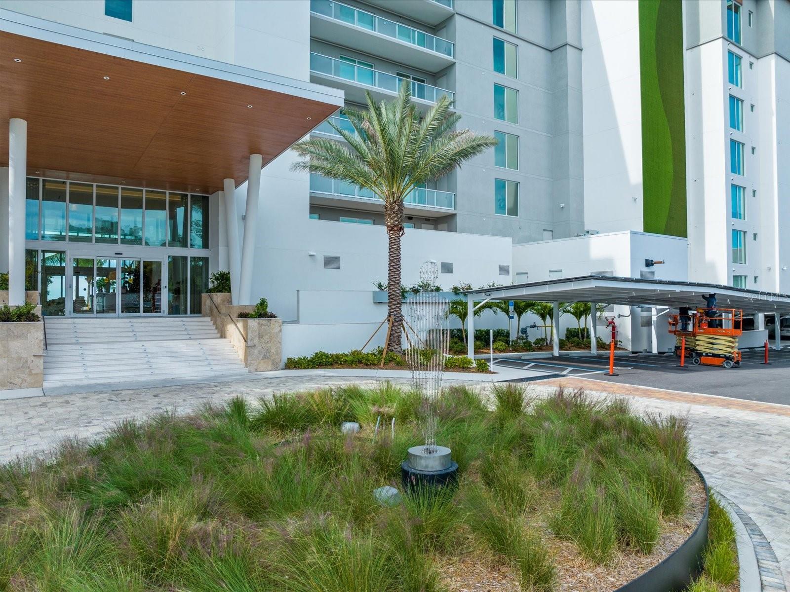 Image 21 of 100 For 1020 Sunset Point Road 511