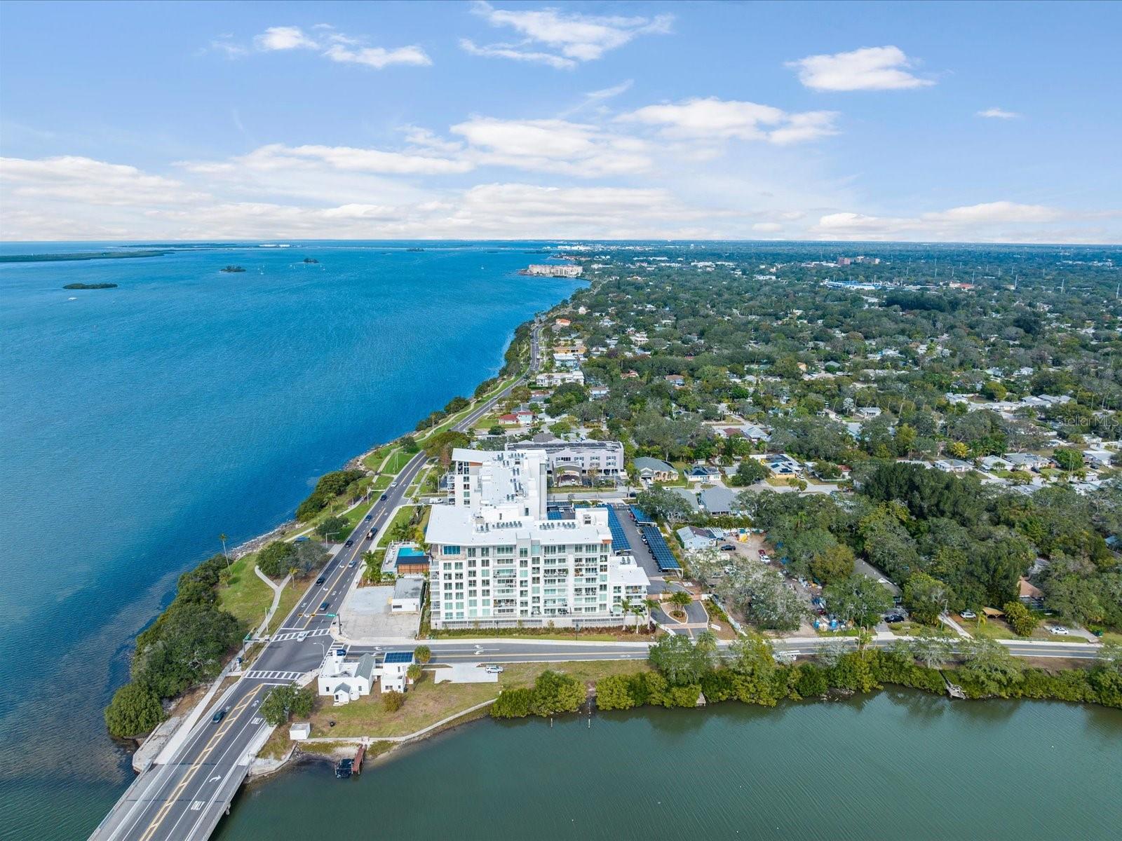 Image 24 of 100 For 1020 Sunset Point Road 511