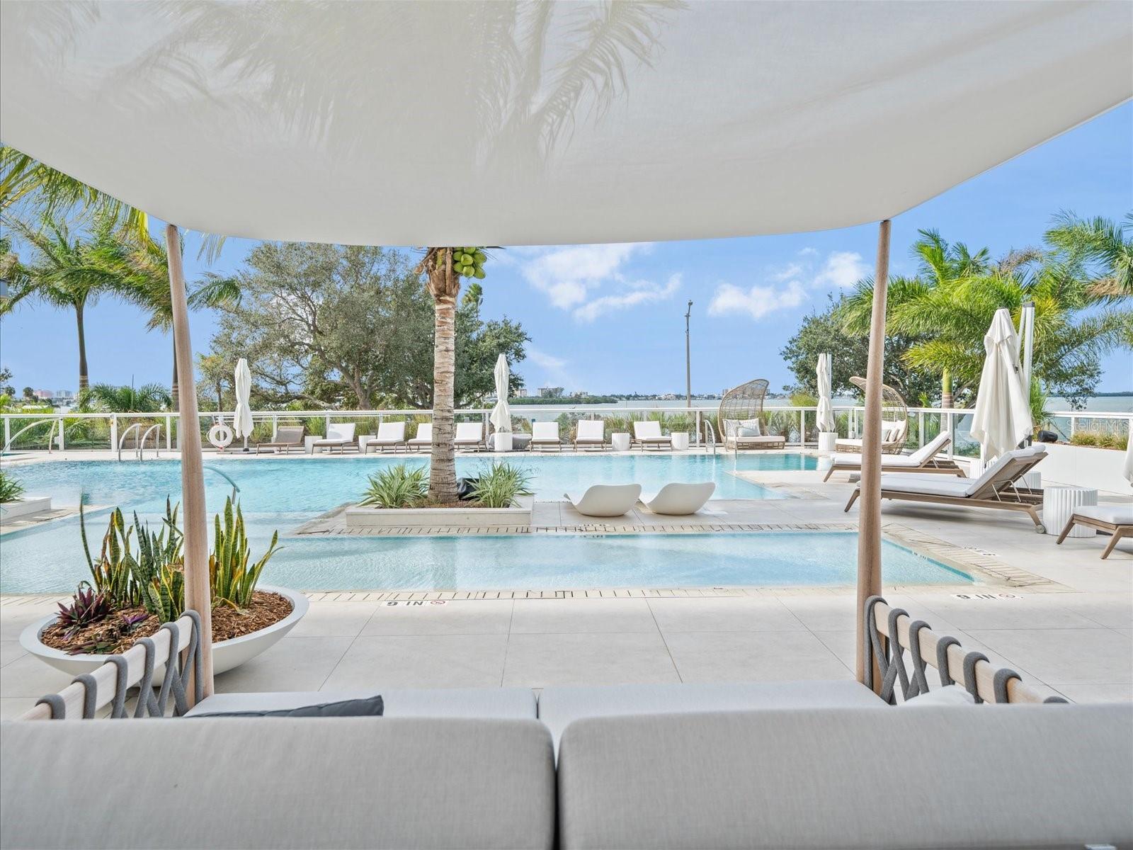 Image 52 of 100 For 1020 Sunset Point Road 511