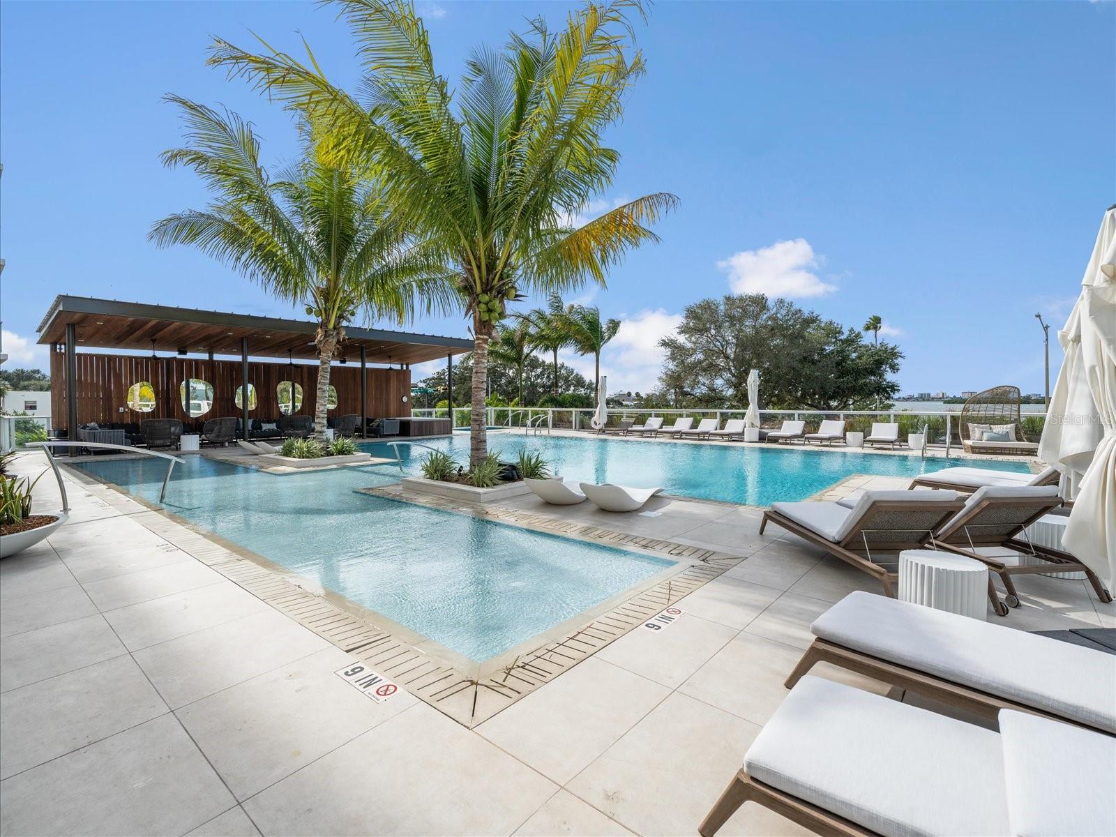 Image 56 of 100 For 1020 Sunset Point Road 511