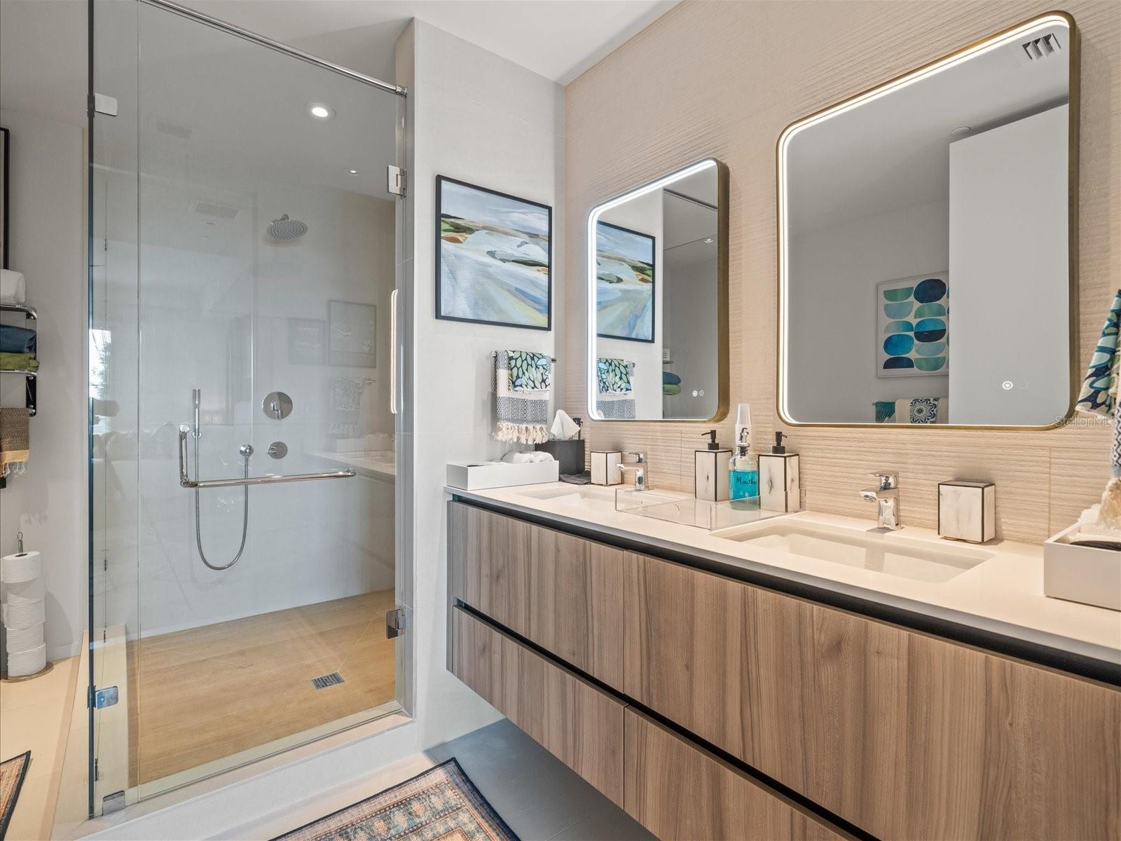 Image 89 of 100 For 1020 Sunset Point Road 511