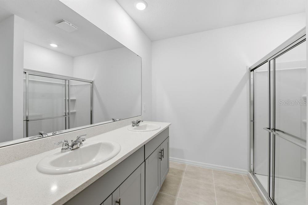 Image 16 of 40 For 13231 Commons Avenue